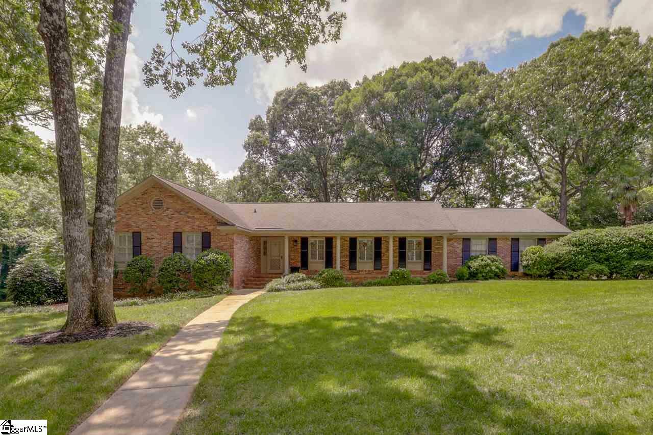 Property Photo:  104 Heatherbrook Road  SC 29615 