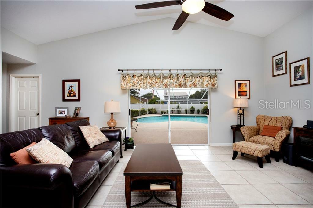 Property Photo: 3617 Treeline Drive FL 33596