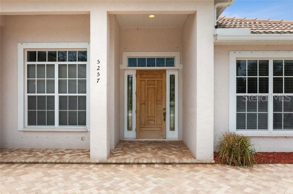 Property Photo:  5257 Benjamin Lane  FL 34233 