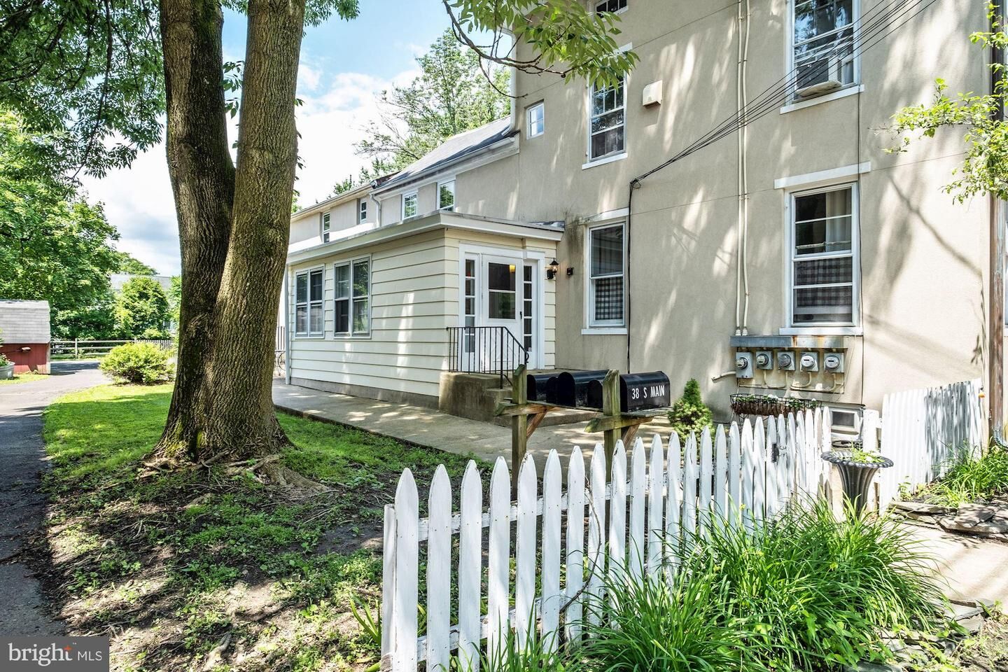 Property Photo: 38 S Main Street 4 NJ 08534