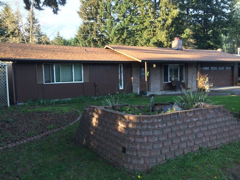 Property Photo: 41 Evergreen St WA 98610