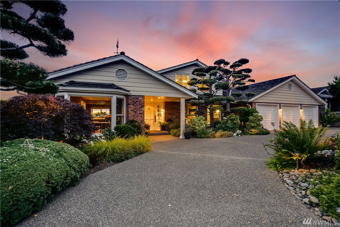Property Photo: 2408 NW Blue Ridge Dr WA 98177