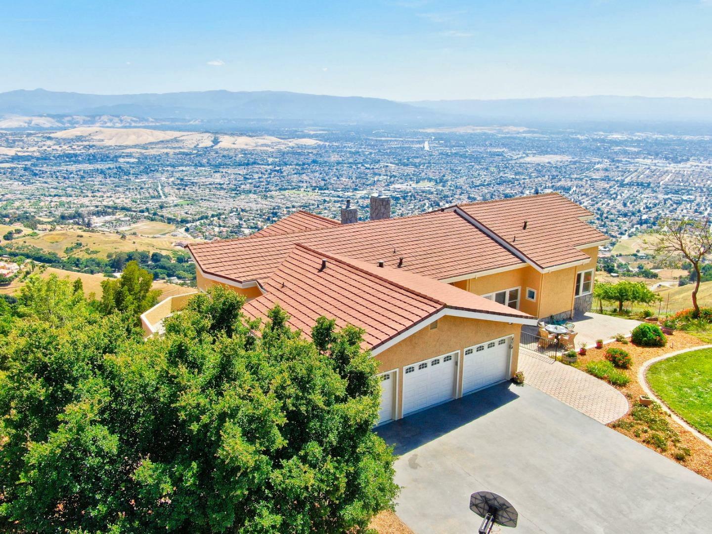 Property Photo:  4014 Higuera Highland Lane  CA 95148 