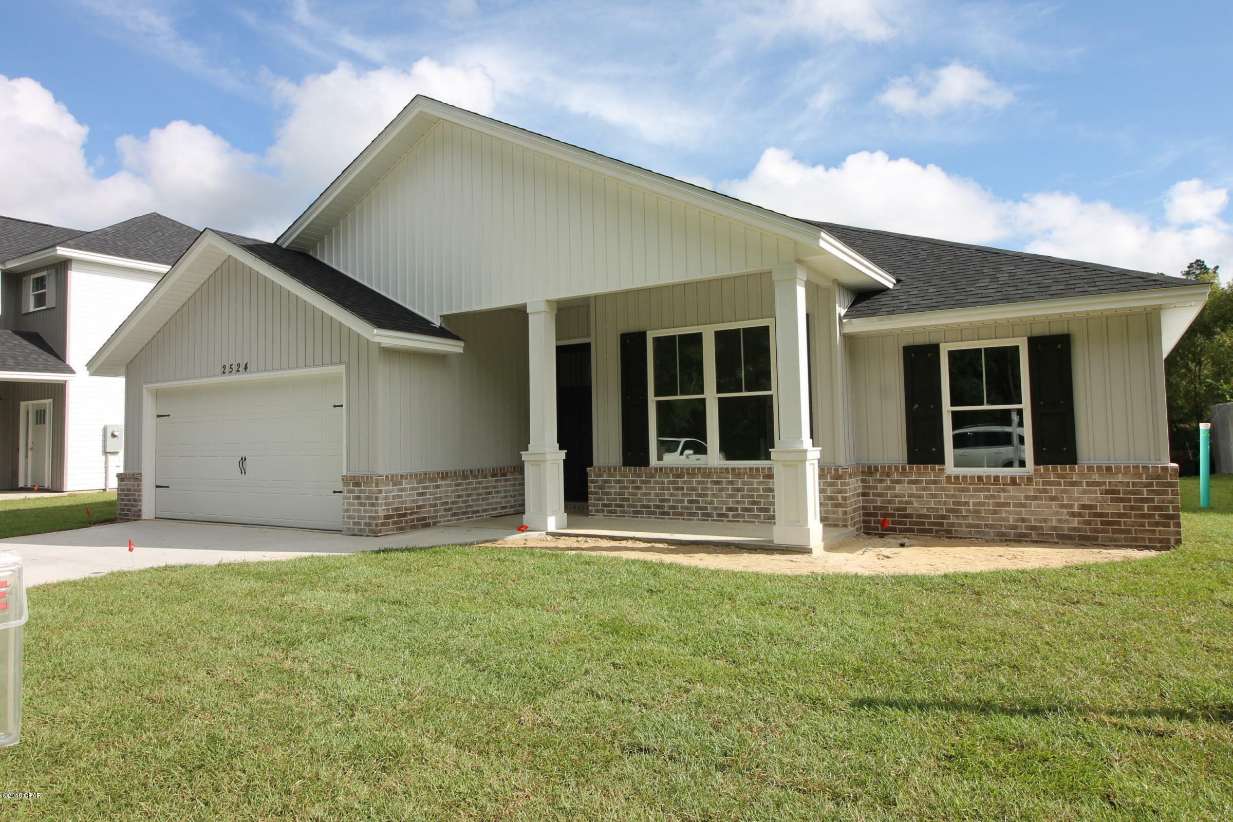 Property Photo: 2640 E 39th Street FL 32405