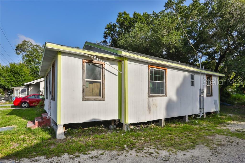 Property Photo:  2105 Martin Luther King Avenue E  FL 34208 