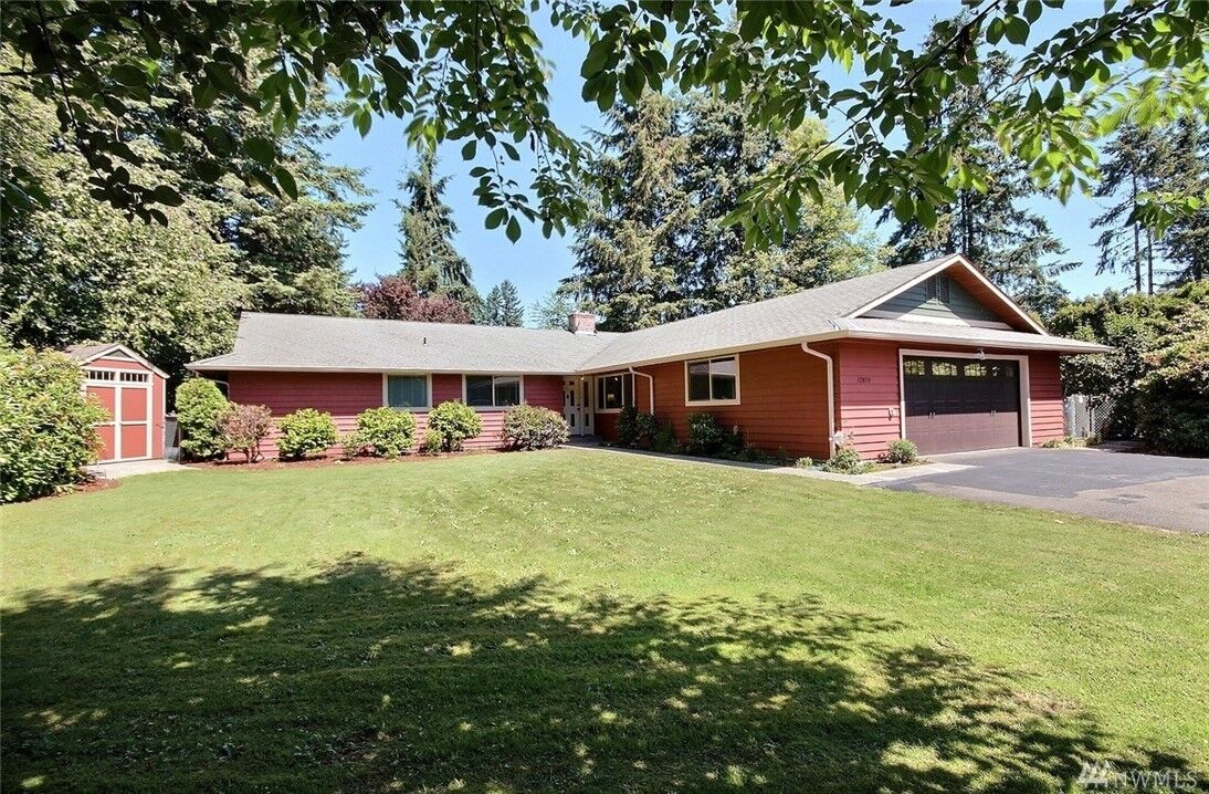 Property Photo:  12850 SE 234th St  WA 98031 