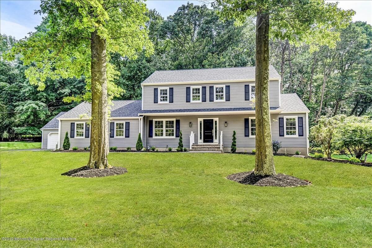 Property Photo:  7 Briarcliff Lane  NJ 07733 