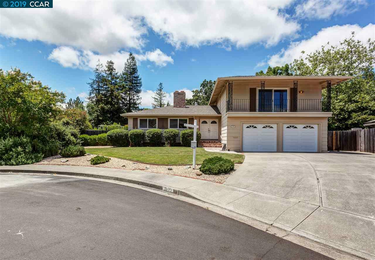 Property Photo:  1033 Woodstock Ct  CA 94598 