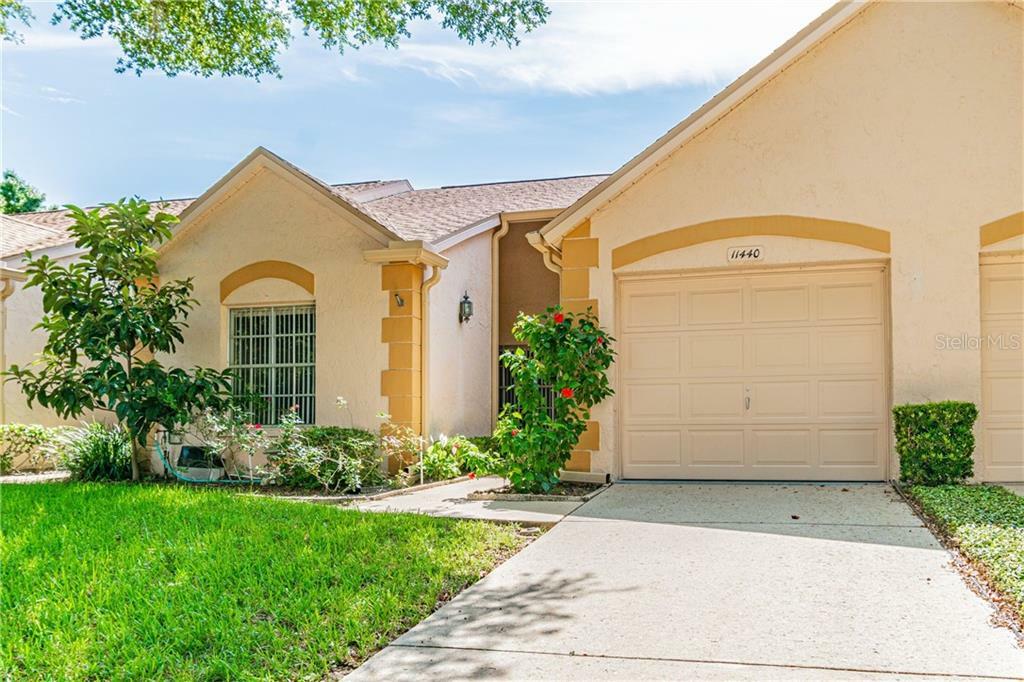 Property Photo:  11440 Versailles Lane  FL 34668 