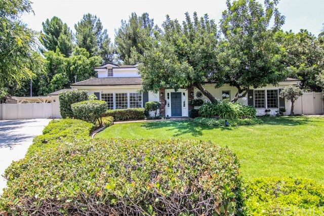 Property Photo: 1570 Pelham Place CA 92506