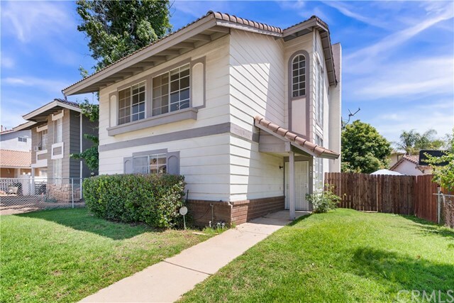 Property Photo:  23948 Parkland Avenue  CA 92557 