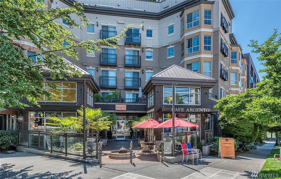 Property Photo:  1125 E Olive St 210  WA 98122 