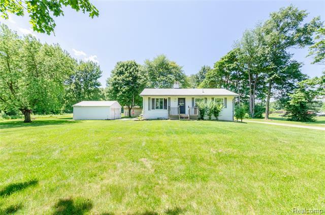 Property Photo: 23620 Karr Road MI 48111