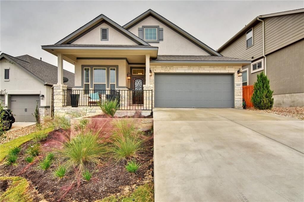 Property Photo:  18809 Devils Fen Cove  TX 78738 