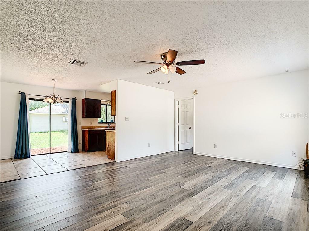 Property Photo: 701 Wylly Avenue FL 32773