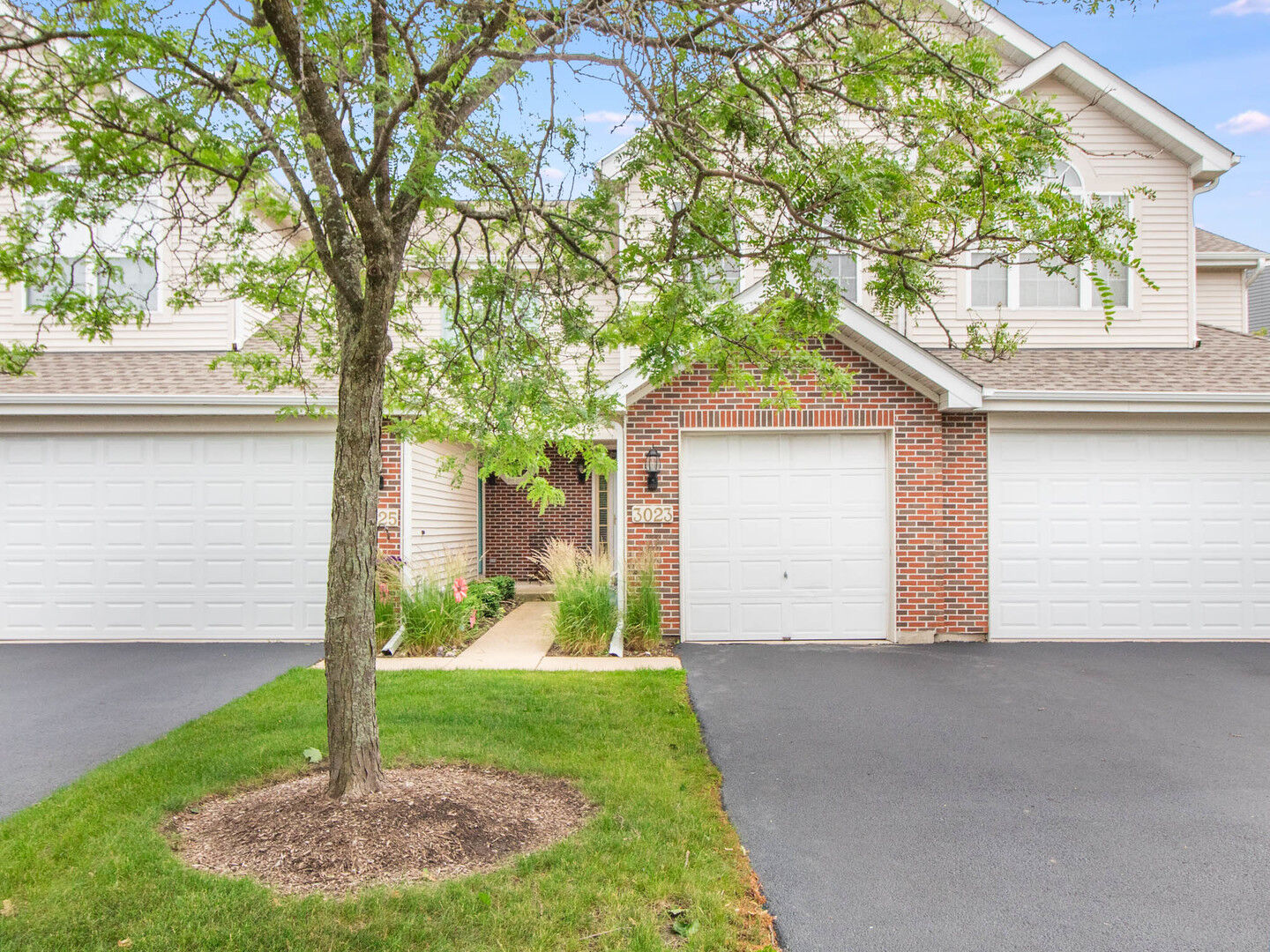 Property Photo: 3023 Anton Drive 3023 IL 60504