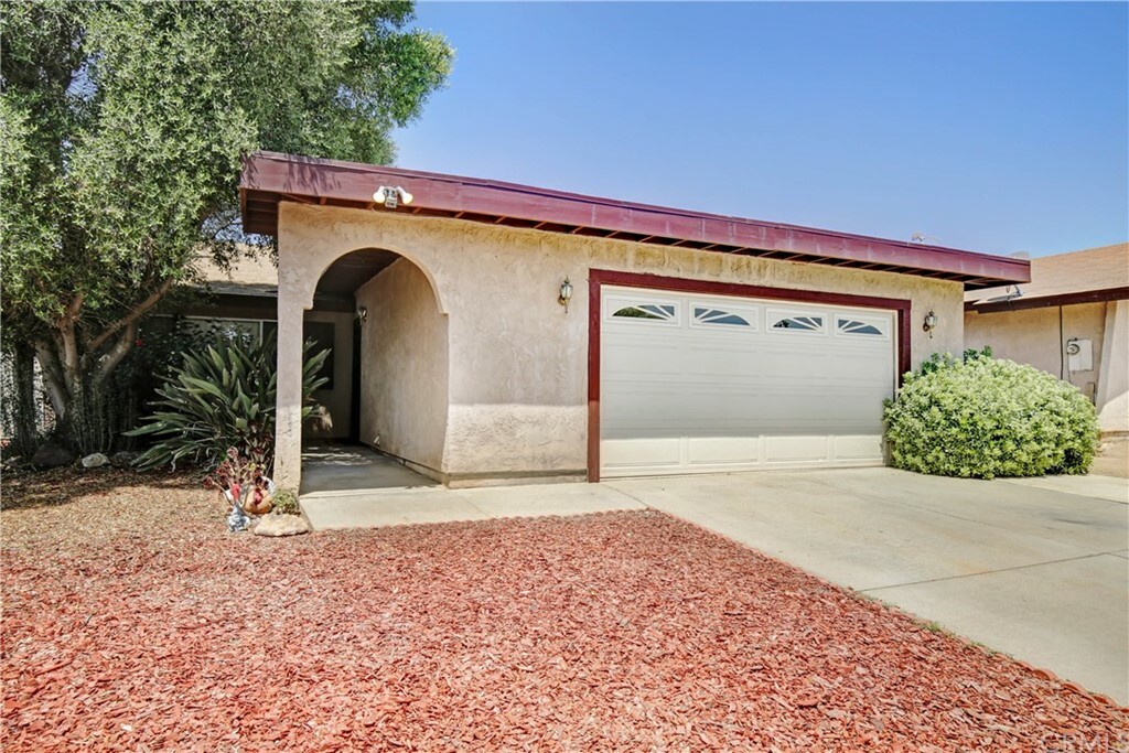 Property Photo:  14271 Homestead Drive  CA 92553 