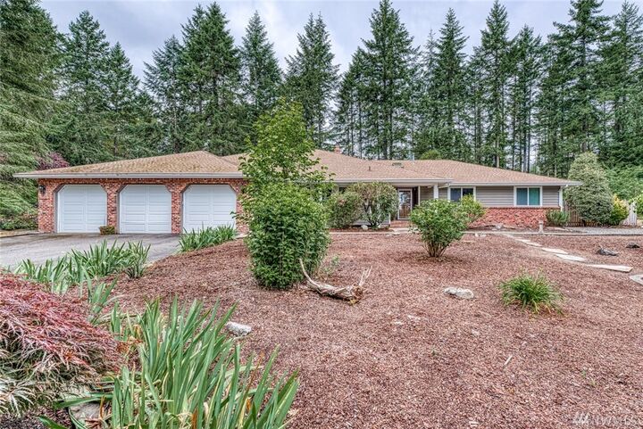 Property Photo:  12520 37th Av Ct NW  WA 98332 