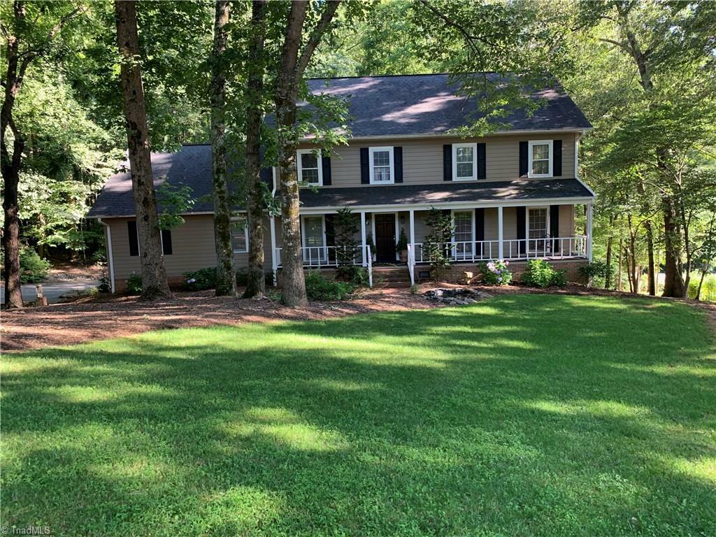 Property Photo:  165 Walnut Place  NC 28697 