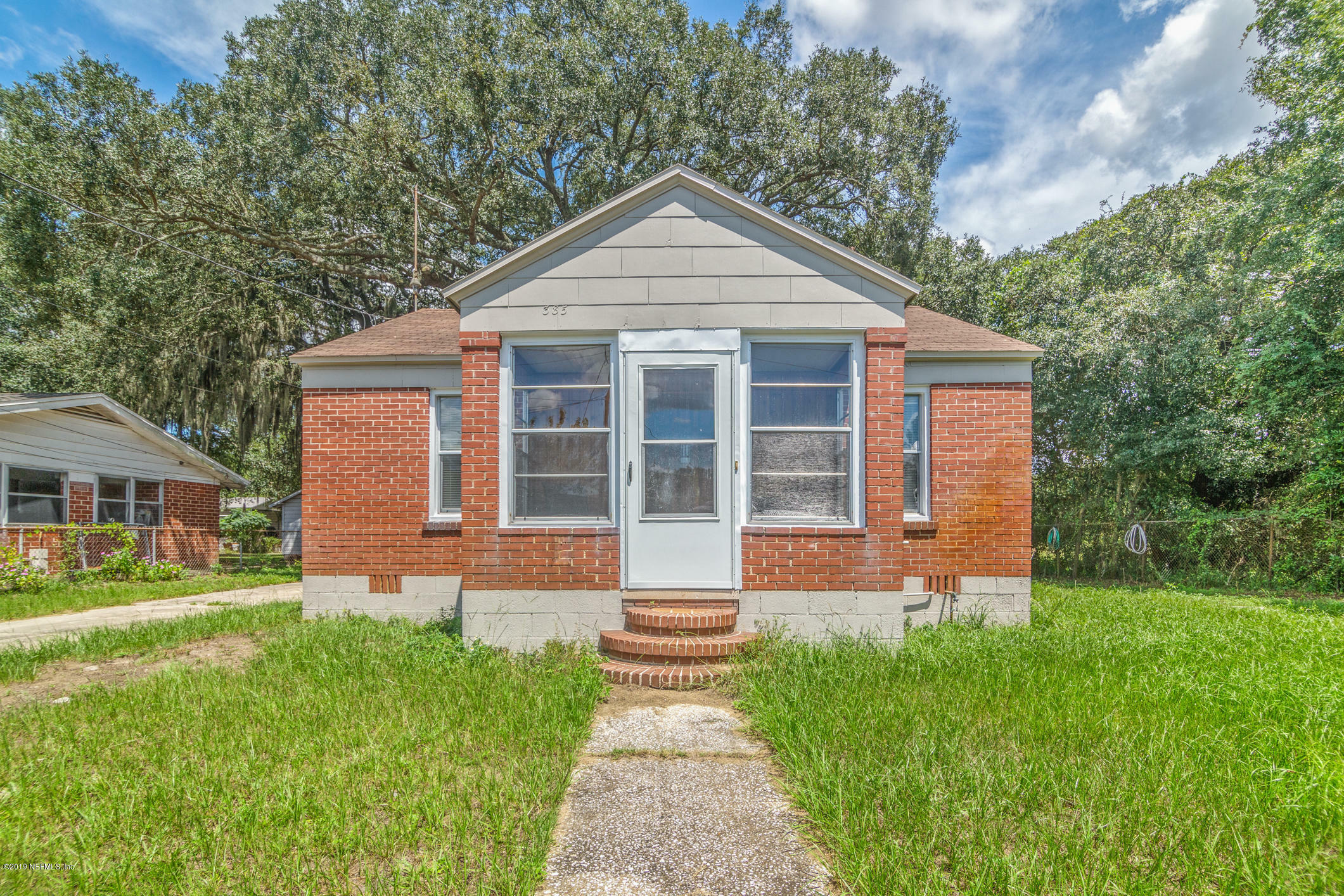 Property Photo:  385 E 48th Street  FL 32208 