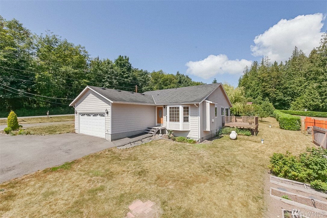 Property Photo:  2241 S Camano Dr  WA 98282 