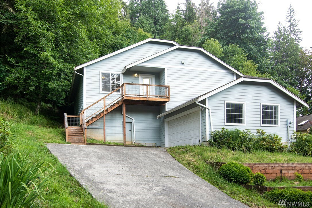 Property Photo:  21 Little Strawberry Lane  WA 98229 