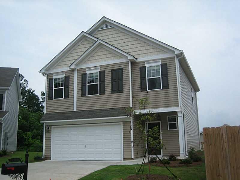 Property Photo: 883 Lobdale Falls Drive 30045