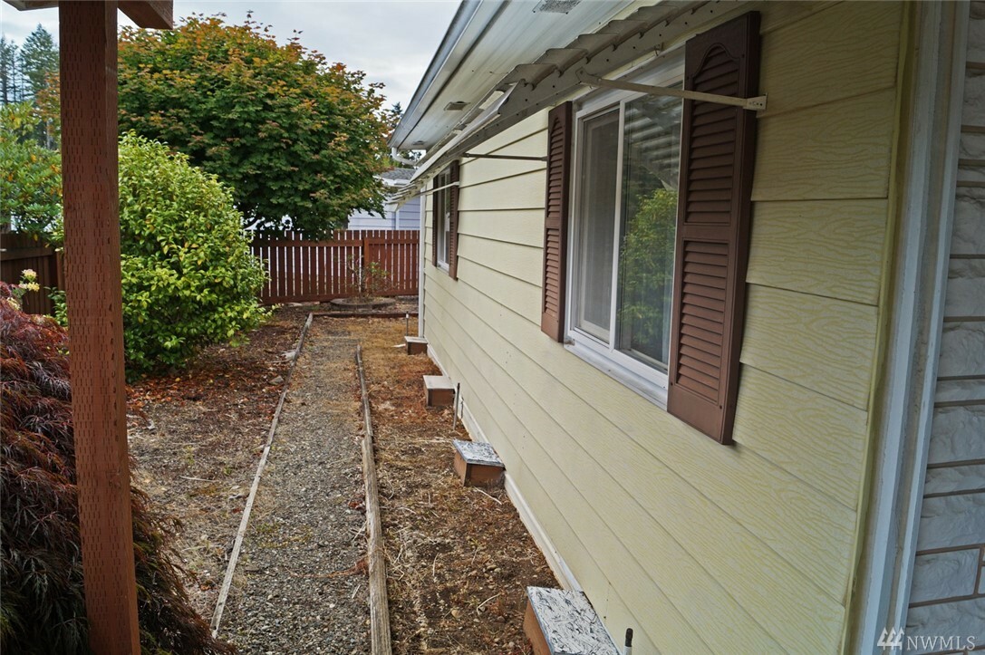 Property Photo:  7 Dasher Dr  WA 98584 