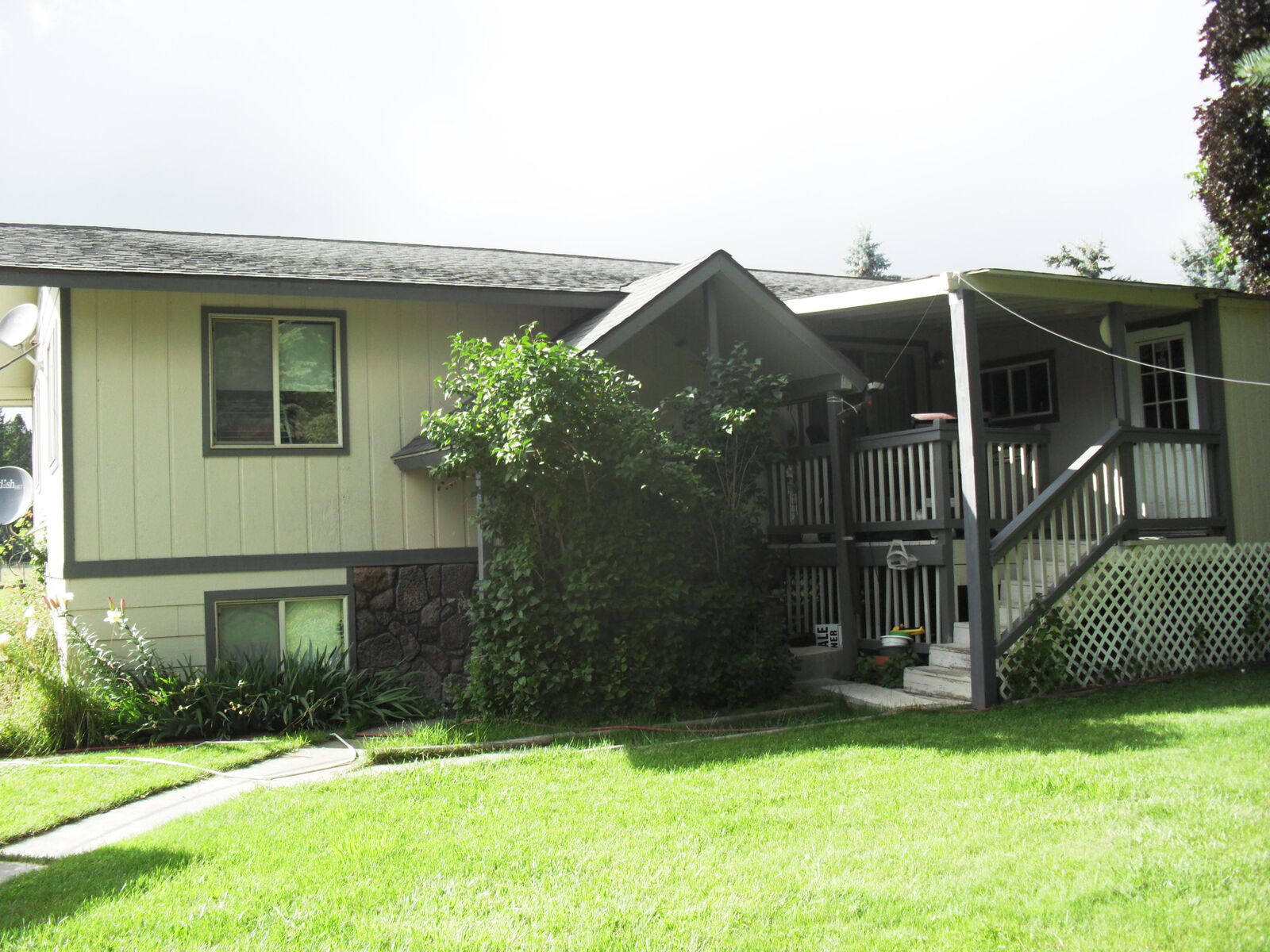 Property Photo: 717 Williams Lake Rd WA 99114