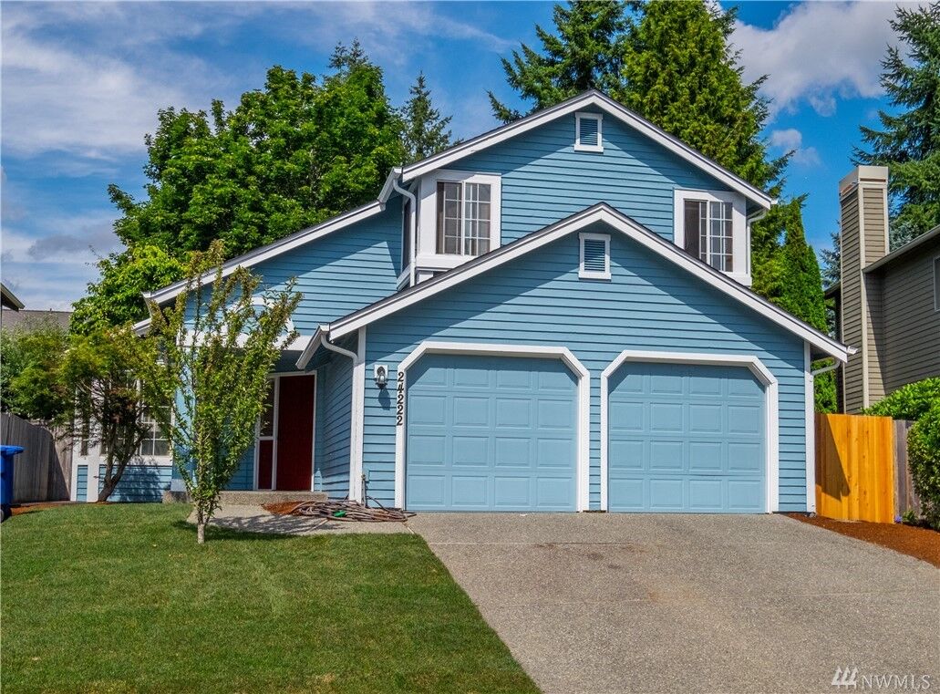 Property Photo:  24222 SE 38th Place  WA 98029 