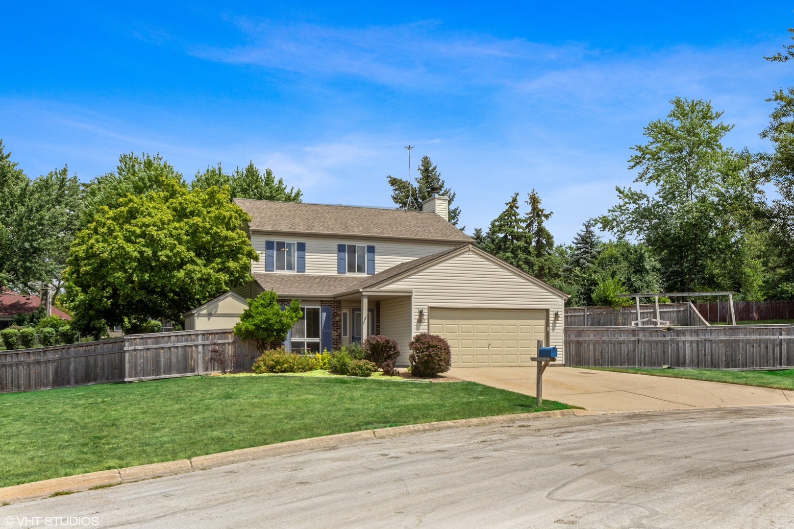 Property Photo:  1104 Lightning Trail  IL 60188 