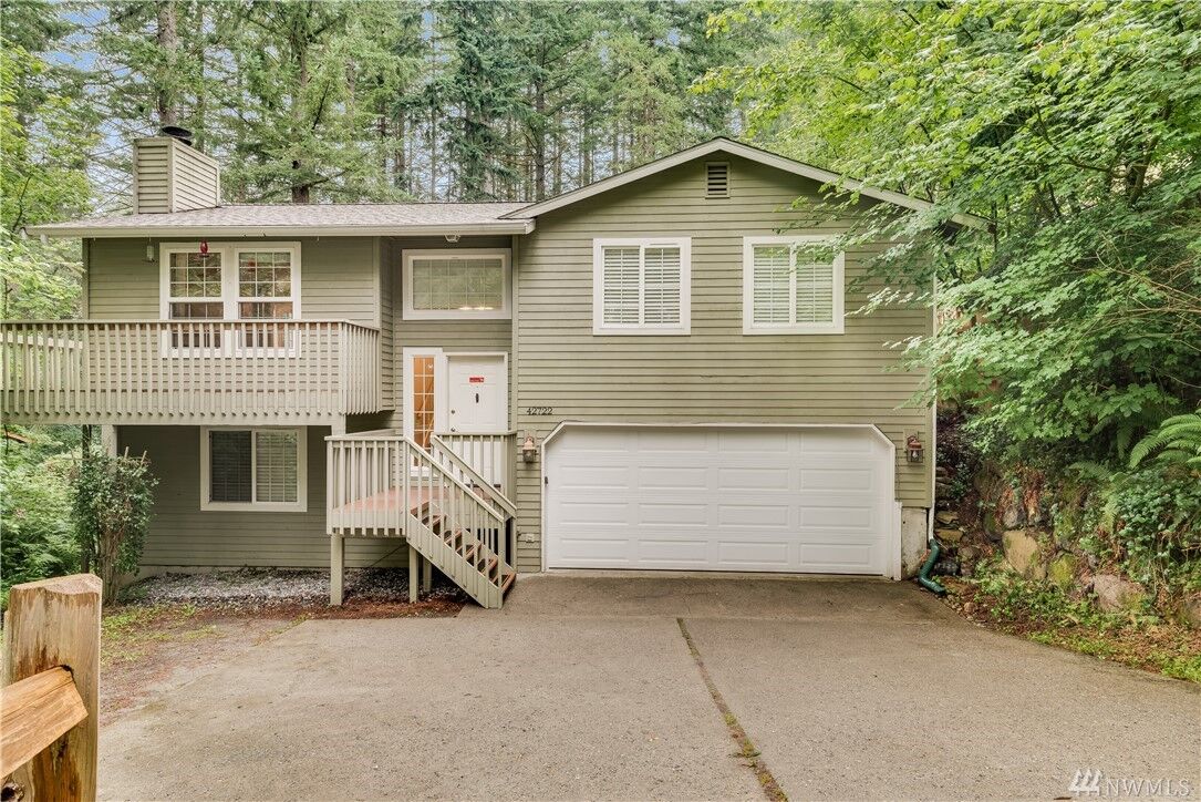 Property Photo: 42722 SE 168th Place WA 98045