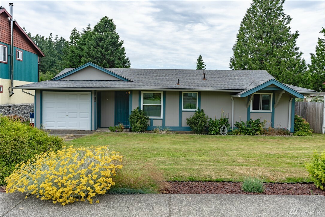 Property Photo: 1415 Iris Lane WA 98229
