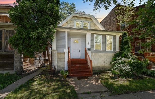 Property Photo:  3421 North Kildare Avenue  IL 60641 