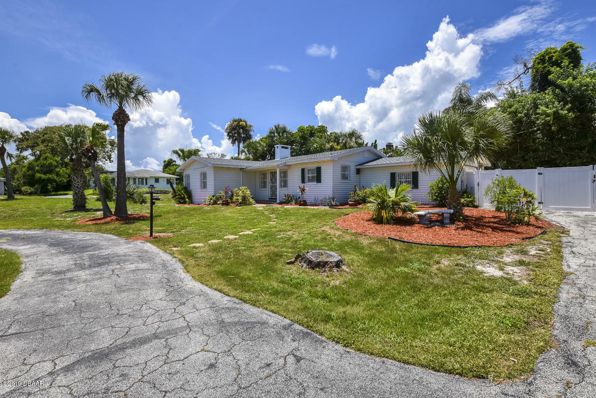 Property Photo:  2222 S Peninsula Drive  FL 32118 