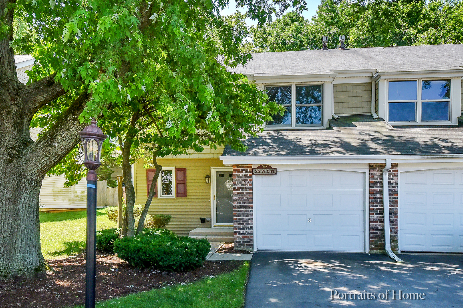 Property Photo: 25W041 Keswick Lane IL 60540