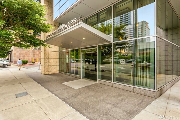 Property Photo:  500 106th Avenue NE 1205  WA 98004 