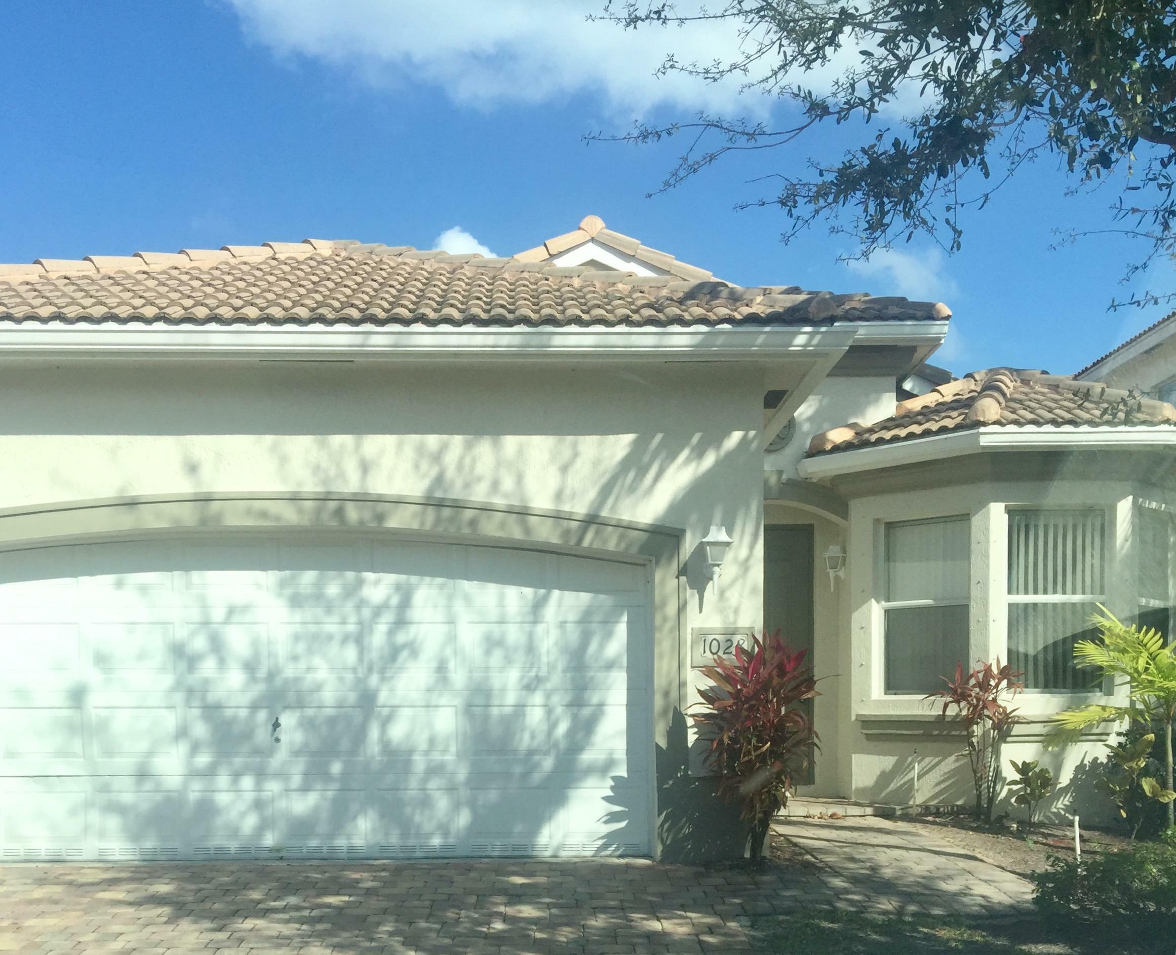 Property Photo:  1028 Center Stone Lane  FL 33404 