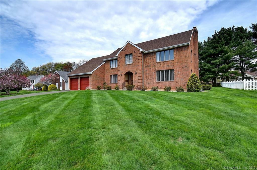 Property Photo: 104 Grist Mill Road CT 06109