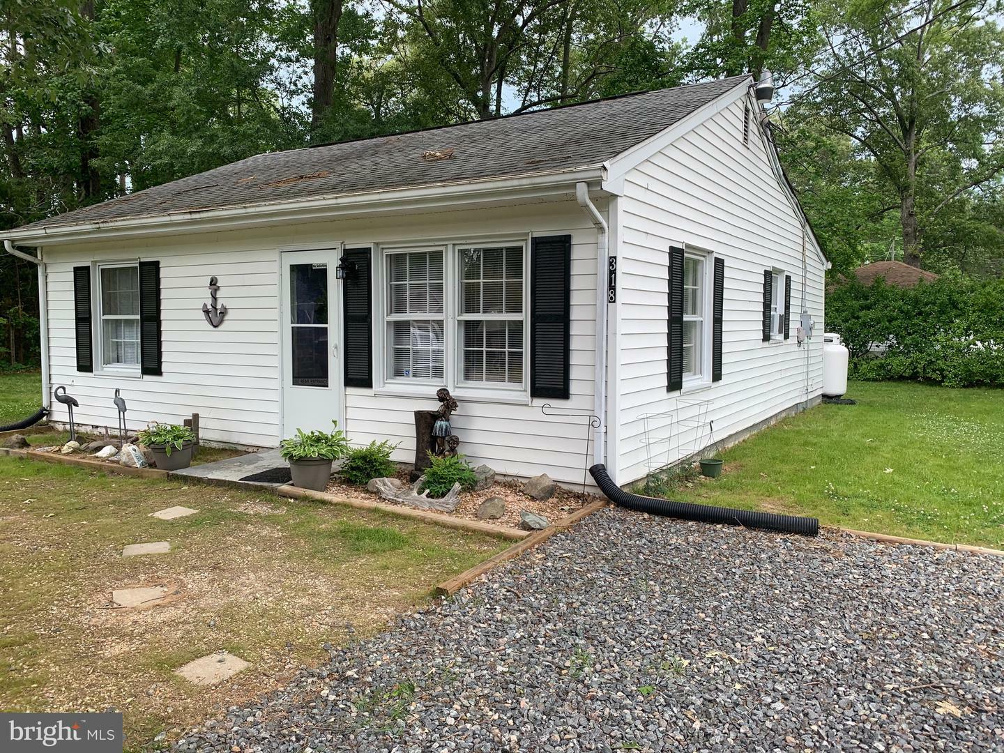 Property Photo:  318 Piney Forest Drive  VA 22443 