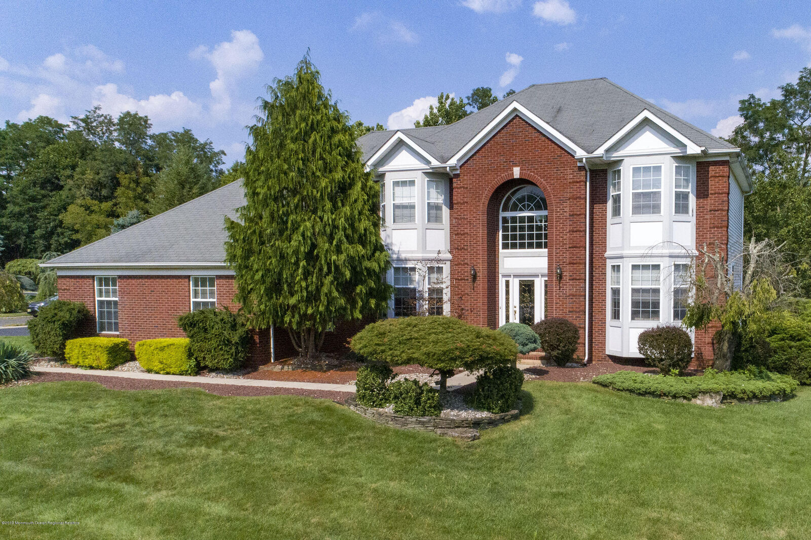 Property Photo:  90 Canterbury Drive  NJ 07728 