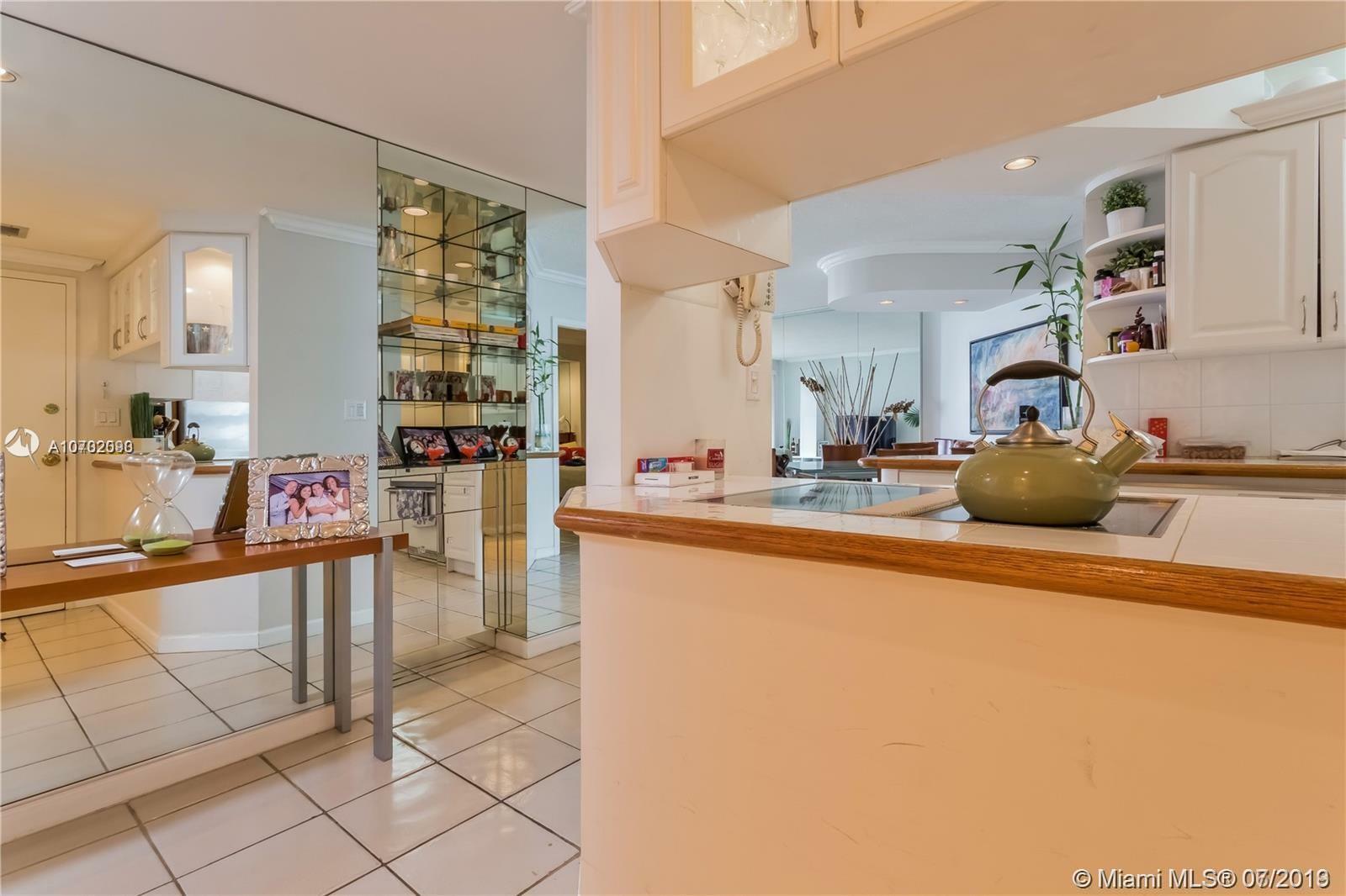 Property Photo:  177 Ocean Lane Dr 711  FL 33149 