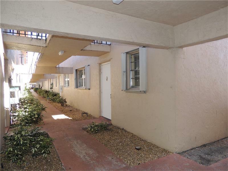 Property Photo: 600 SW 2nd Avenue 1430 FL 33432