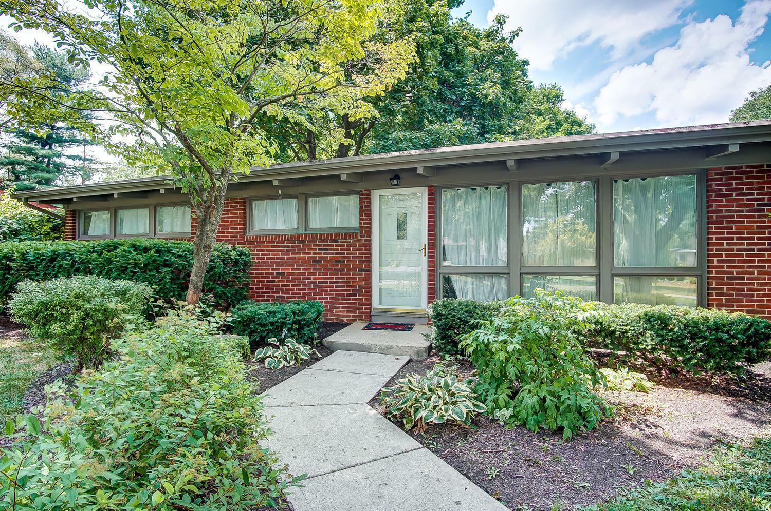 Property Photo:  1096 Beechview Drive N  OH 43085 