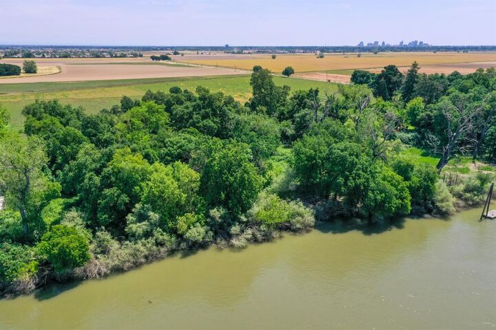 3337 Garden Highway  Sacramento CA 95834 photo