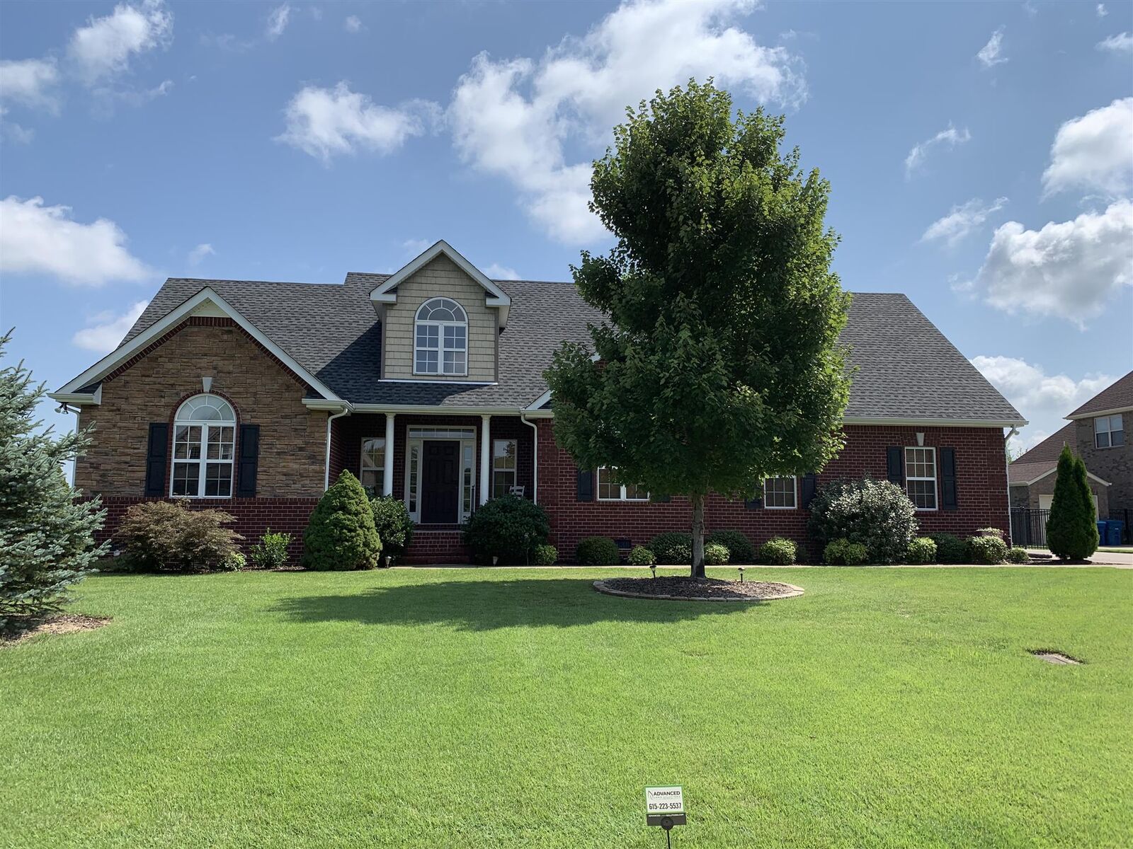 Property Photo: 1110 Sweetspire Dr TN 37128