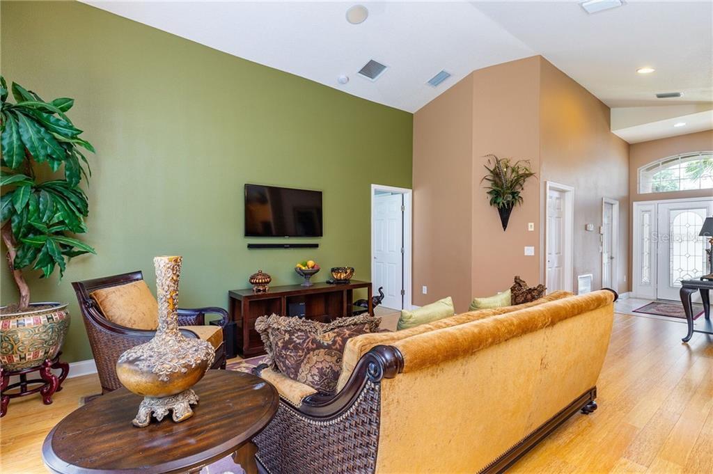 Property Photo: 6215 Tigerflower Court FL 34639