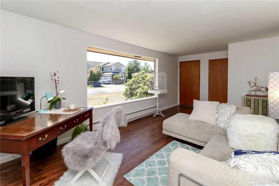 Property Photo: 2003 Neilson Ave WA 98022