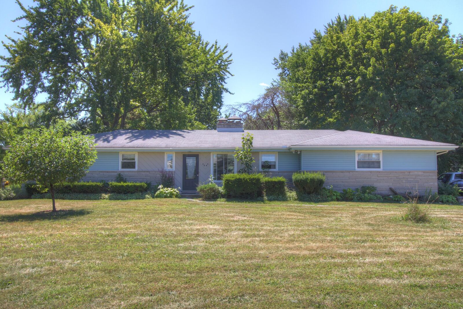 Property Photo:  3645 Snouffer Road  OH 43235