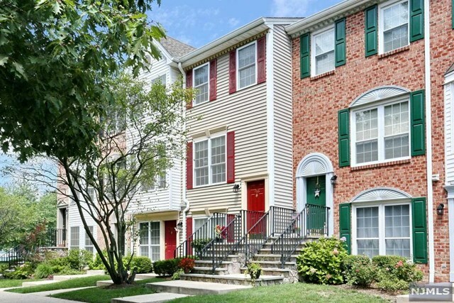 Property Photo:  766 Sassafras Court 766  NJ 07430 